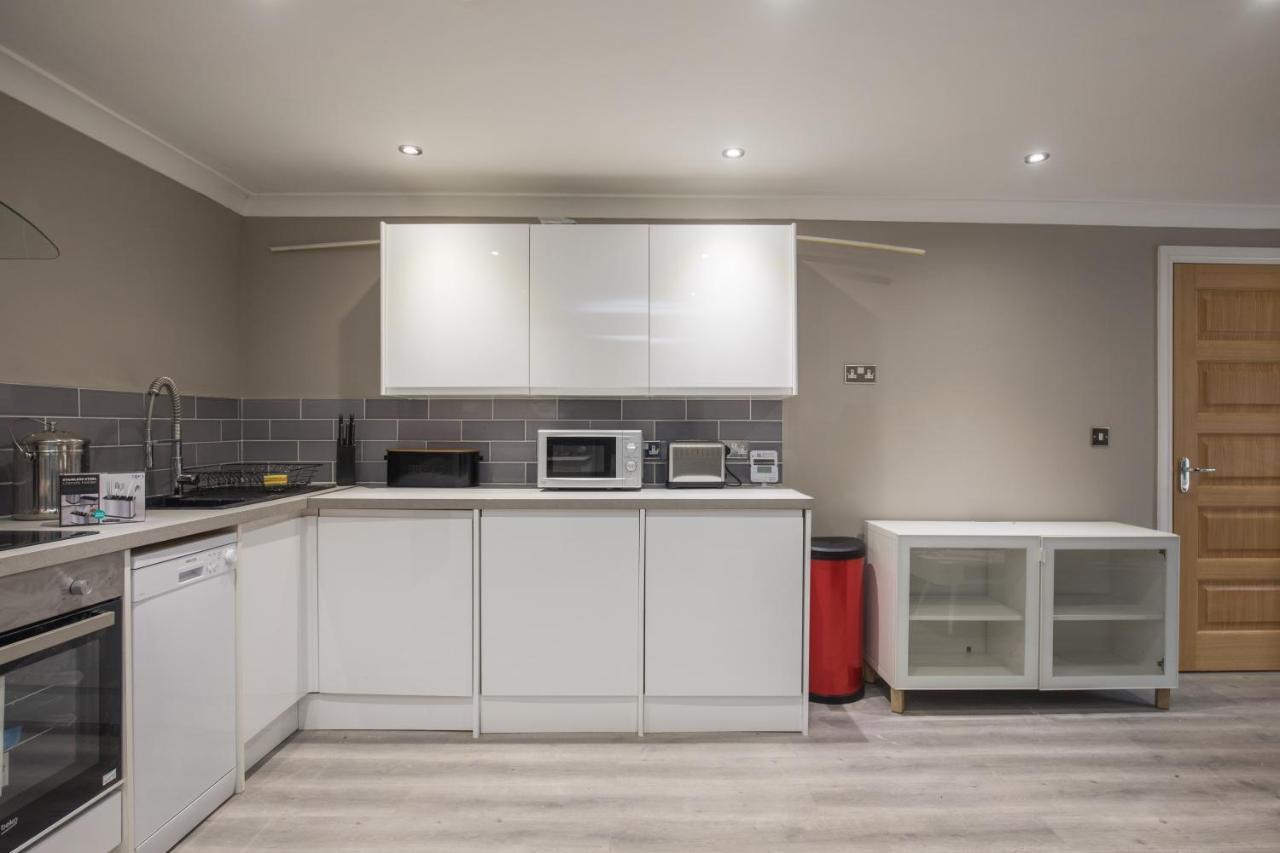 Riverside Central Kingston Flat 1B Surbiton Exterior photo